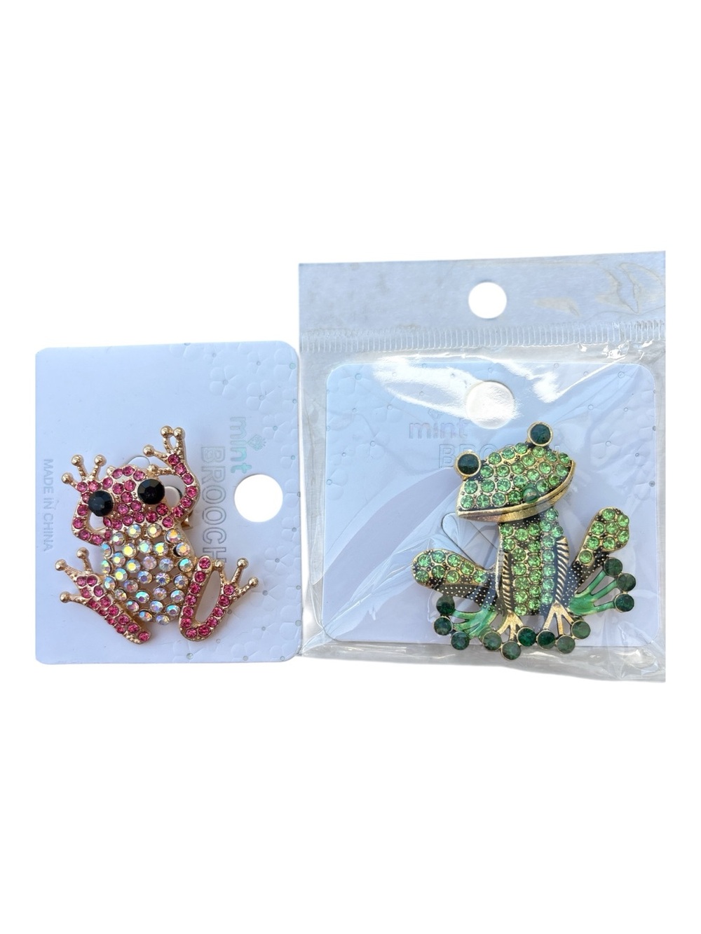 Sparkling Frog Brooch Pin - Pink and Green